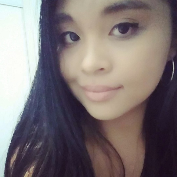 Meet your Posher, Trisha - Picture 1 of 1